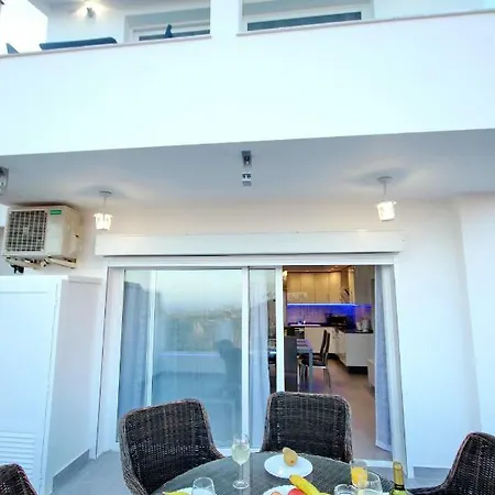 Bungalow With Mangificent Sea Views Costa Adeje (Tenerife)